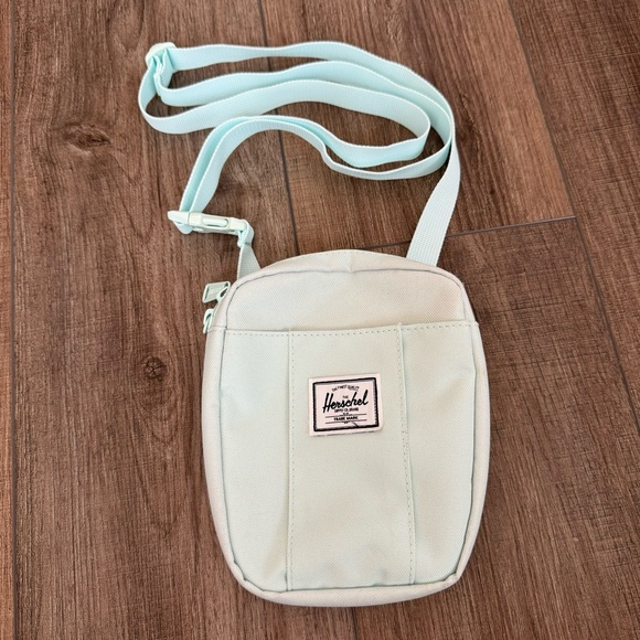 Herschel Crossbody Bag - Picture 1 of 6